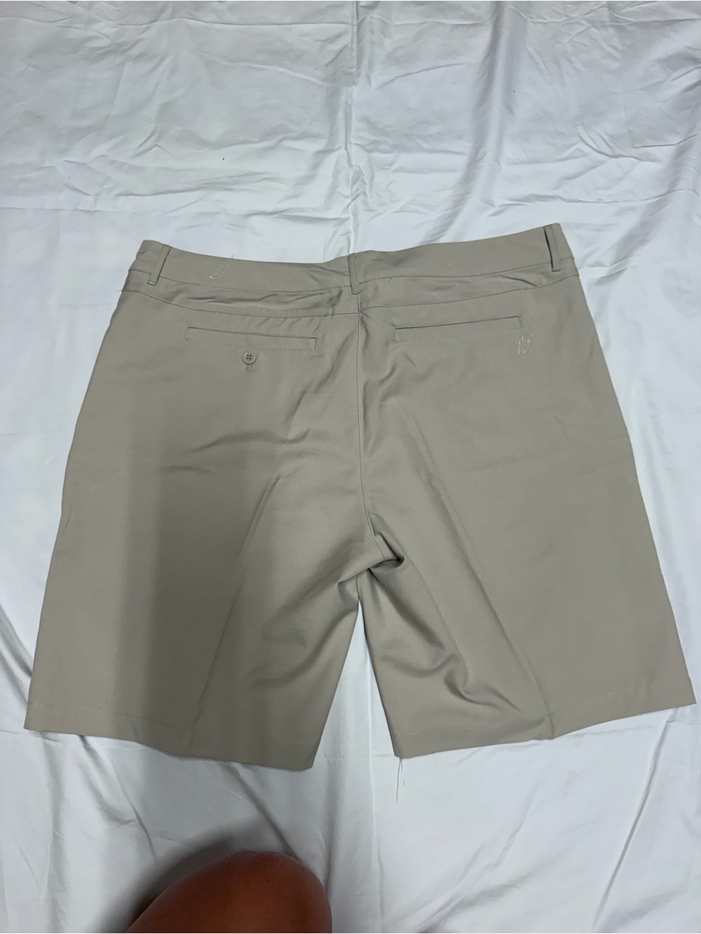 Women's Golf Stretch Shorts - Picture 3 of 3